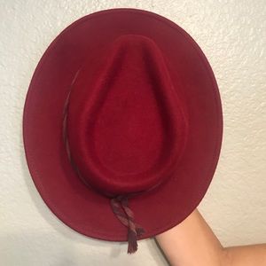 Brixton burgundy/wine hat